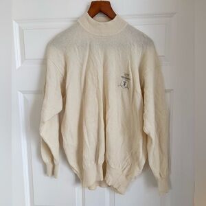 Vintage Trussardi Embroidered Mini Greyhound Logo Men’s Wool Sweater Large